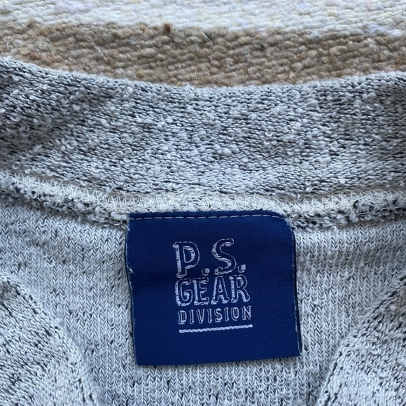 newport terry loop sweatshirt - Picture 3 of 5